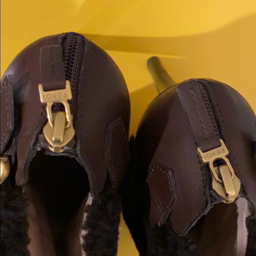 Authentic Fendi Heals - Picture 3 of 10